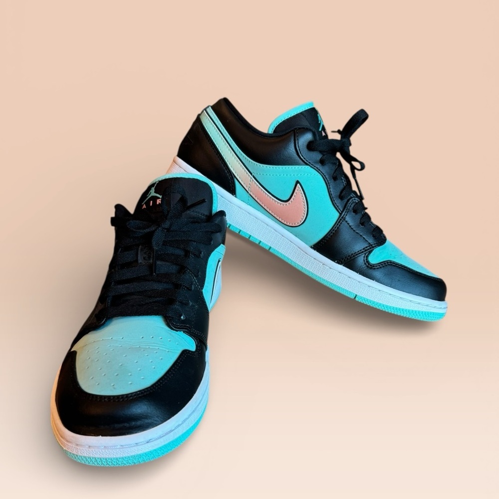 Air Jordan 1 Low SE "Tropical Twist